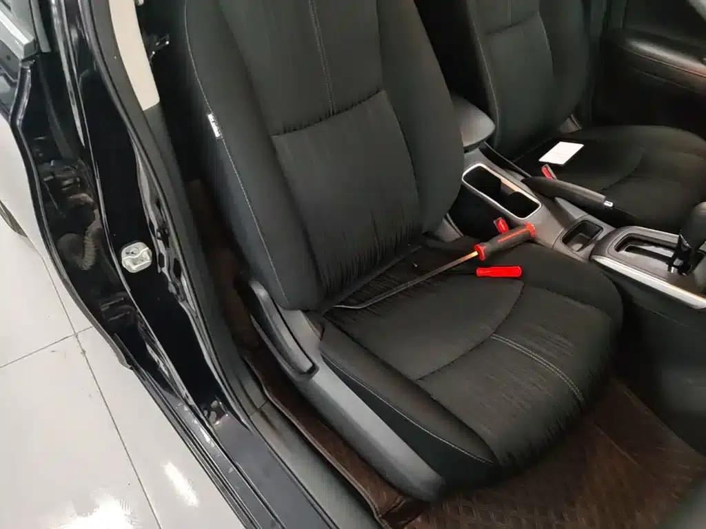 Nissan Sylphy 2024 Classic 1.6XE CVT Comfort Edition — миниатюра 25