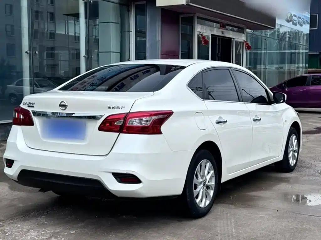 Nissan Sylphy 2022 Classic 1.6XL CVT Luxury Edition — миниатюра 11