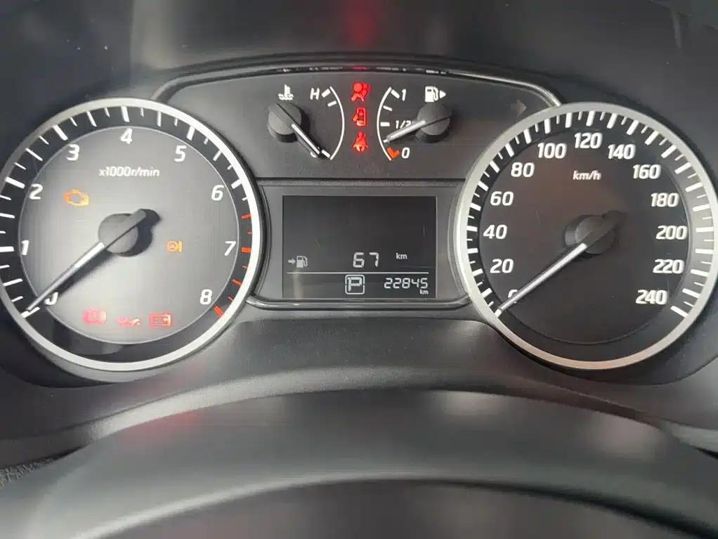 Nissan Sylphy 2022 Classic 1.6XL CVT Luxury Edition — миниатюра 4
