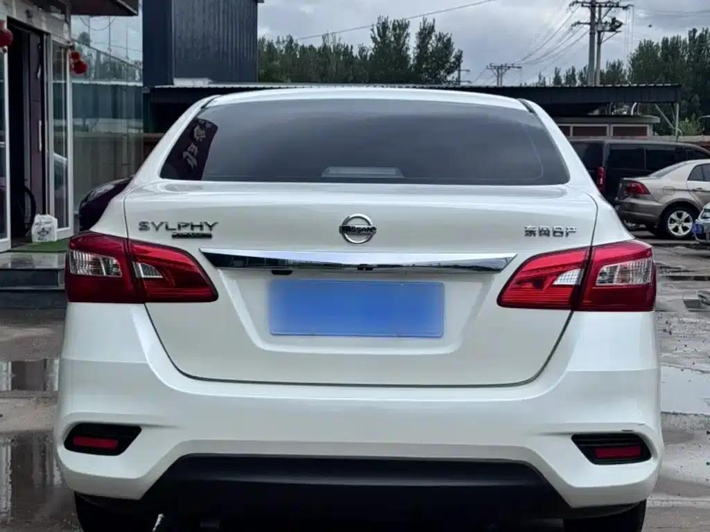 Nissan Sylphy 2022 Classic 1.6XL CVT Luxury Edition — миниатюра 10