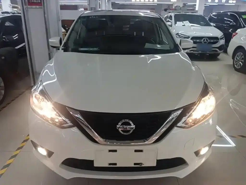 Nissan Sylphy 2021 Classic 1.6XL CVT Luxury Edition — миниатюра 3