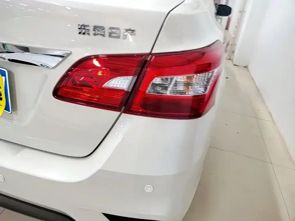 Nissan Sylphy 2024 Facelift III Classic 1.6XE CVT Comfort Edition — миниатюра 8