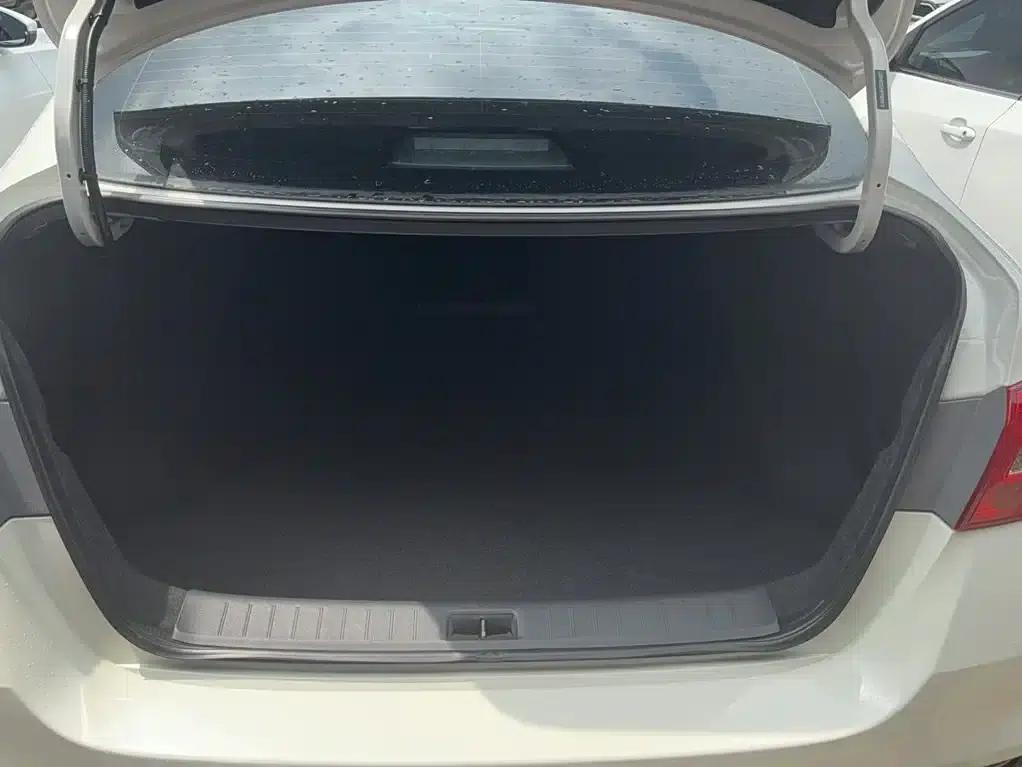 Nissan Sylphy 2019 1.6XV CVT Smart Connect Premium Edition (National V Emission Standard) — миниатюра 14