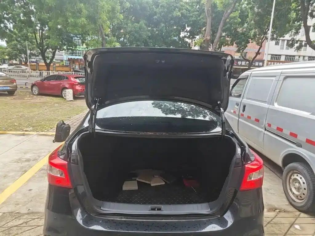 Nissan Sylphy 2022 Classic 1.6XE CVT Comfort Edition — миниатюра 19