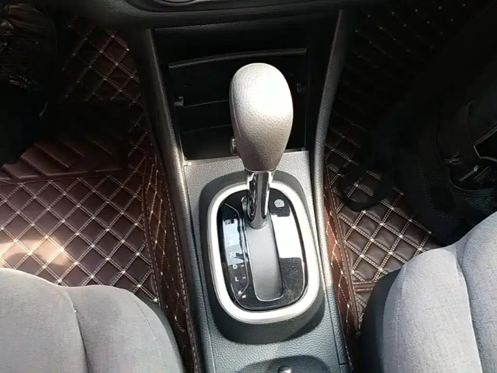 Nissan Sylphy 2019 Classic 1.6XE+ CVT Intelligent Leading Edition — миниатюра 14
