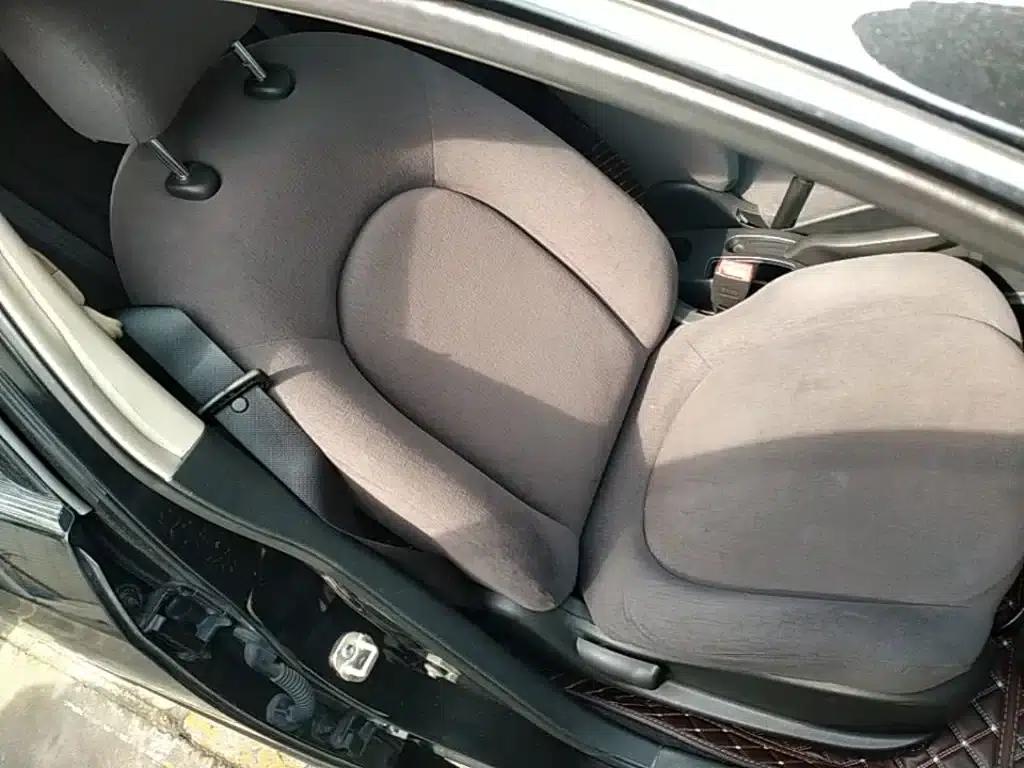 Nissan Sylphy 2019 Classic 1.6XE+ CVT Intelligent Leading Edition — миниатюра 25