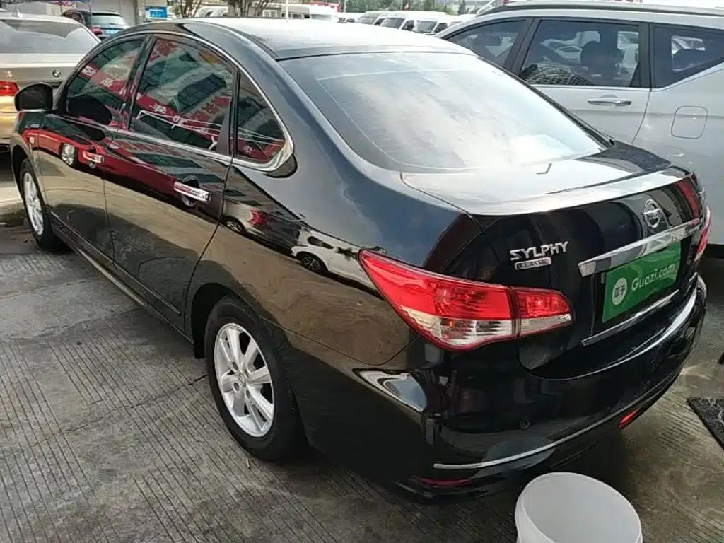 Nissan Sylphy 2019 Classic 1.6XE+ CVT Intelligent Leading Edition — миниатюра 5