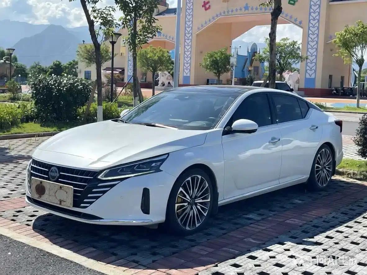 Teana 2022 2.0T XL Premium Edition — миниатюра 1