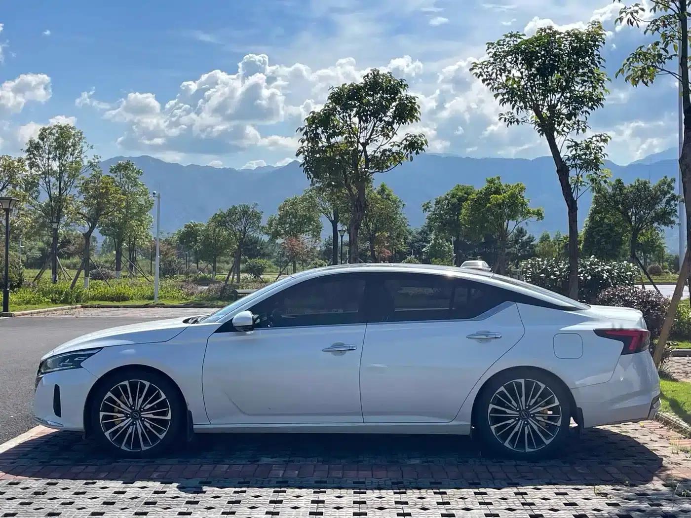 Teana 2022 2.0T XL Premium Edition — миниатюра 3