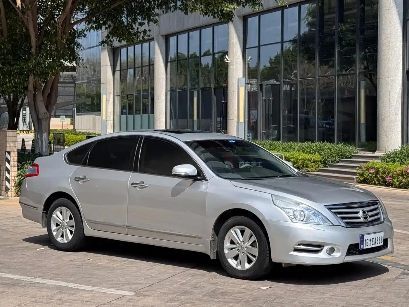 Teana 2011 2.5L XL Leading Edition — миниатюра 3