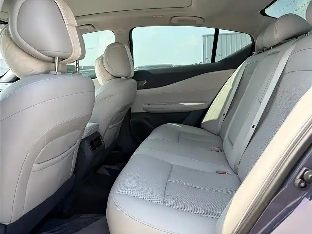 Teana 2026 HarmonyOS Cockpit 2.0T Flagship Edition — миниатюра 13