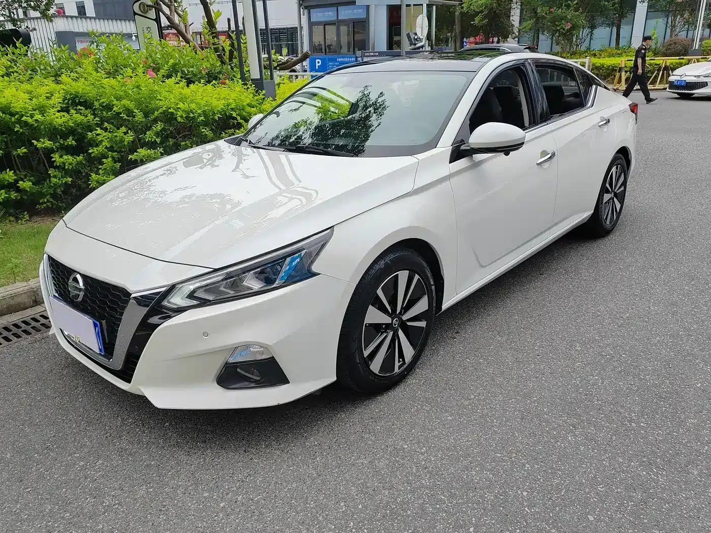 Teana 2021 2.0L XL Comfort Edition — миниатюра 1