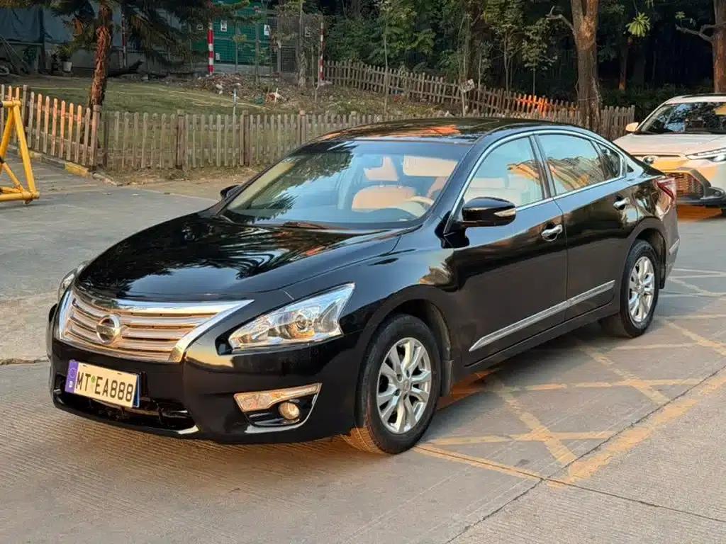 Teana 2013 2.0L XL Comfort Edition — миниатюра 1