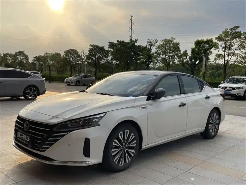Nissan Teana 2022 2.0L XL-Upr Premium Edition — миниатюра 1