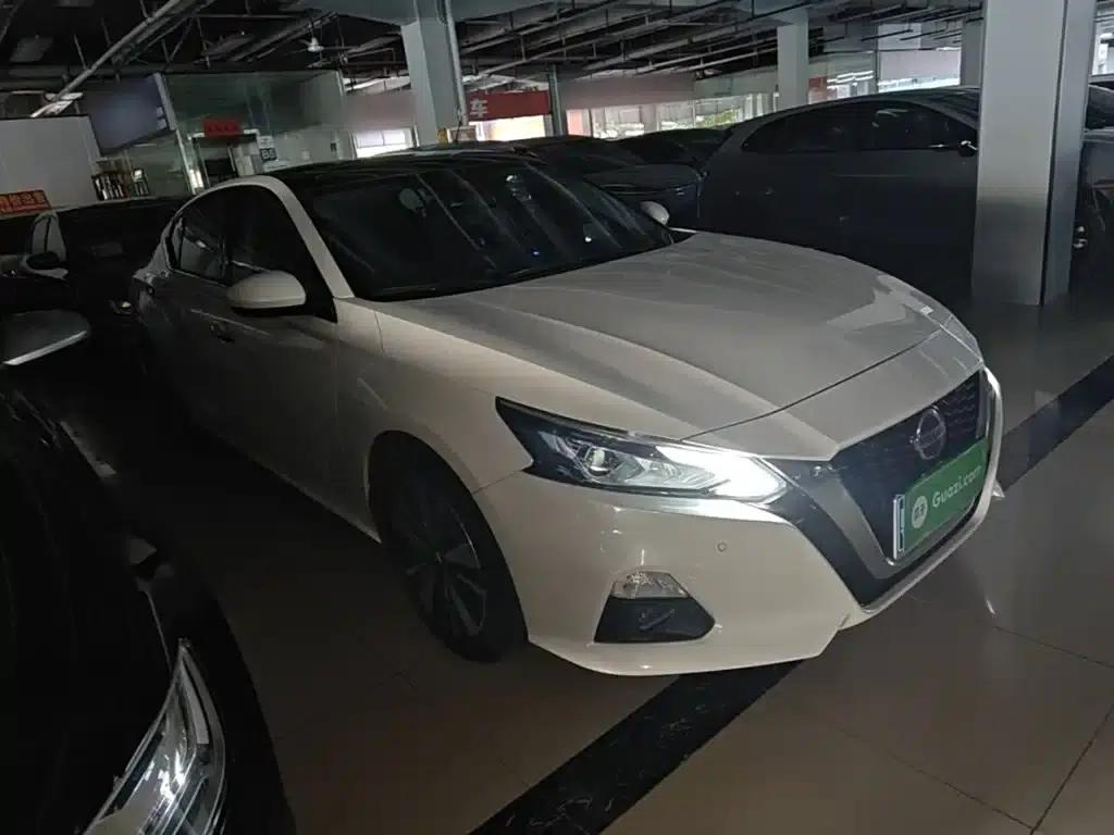 Teana 2020 Facelift 2.0T XL Upper AD1 Smart Navigation Edition — миниатюра 4