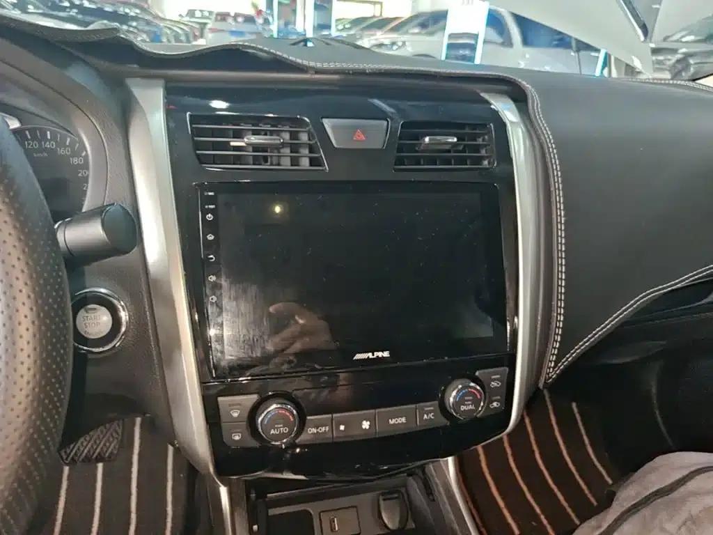 Teana 2016 2.5L XL-UpperNAVI Tech Premium Edition — миниатюра 13