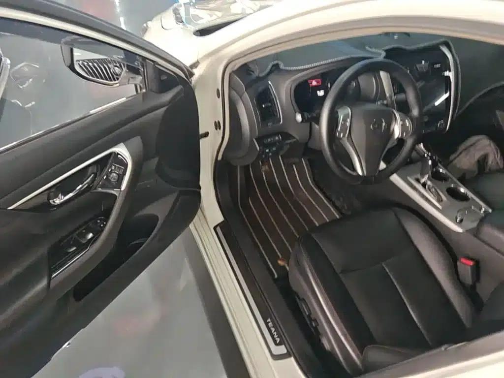Teana 2016 2.5L XL-UpperNAVI Tech Premium Edition — миниатюра 16