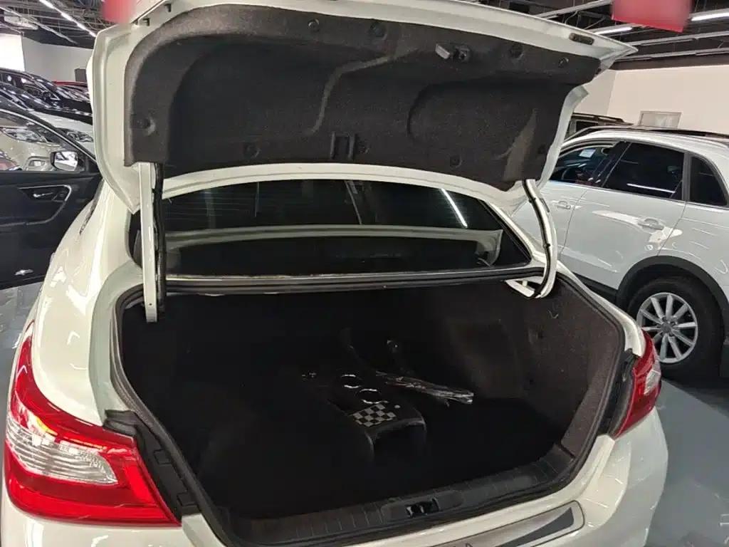 Teana 2016 2.5L XL-UpperNAVI Tech Premium Edition — миниатюра 19