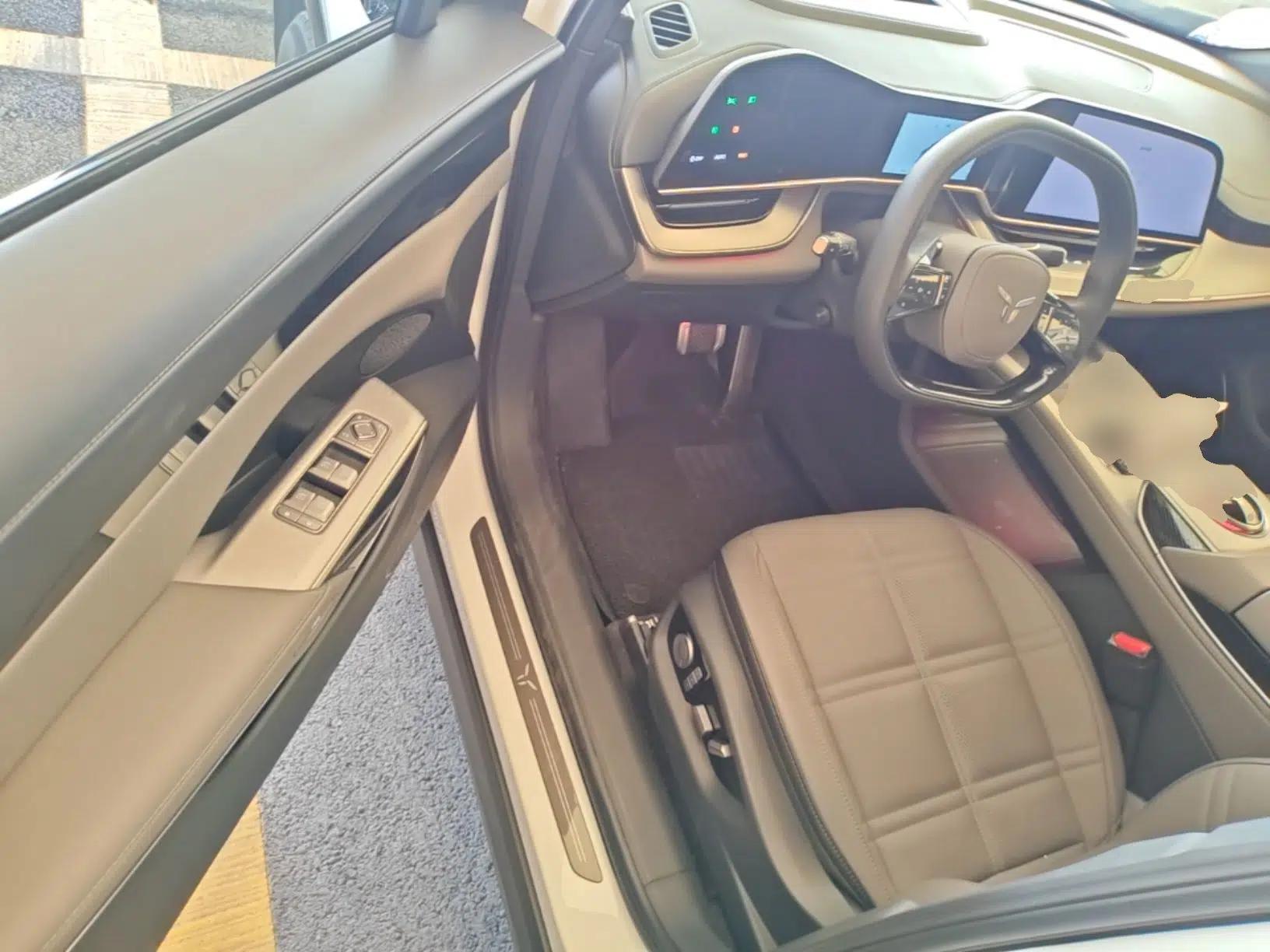 Hongqi Tiangong 08 2025 730 Max Rear-Drive Version — миниатюра 18