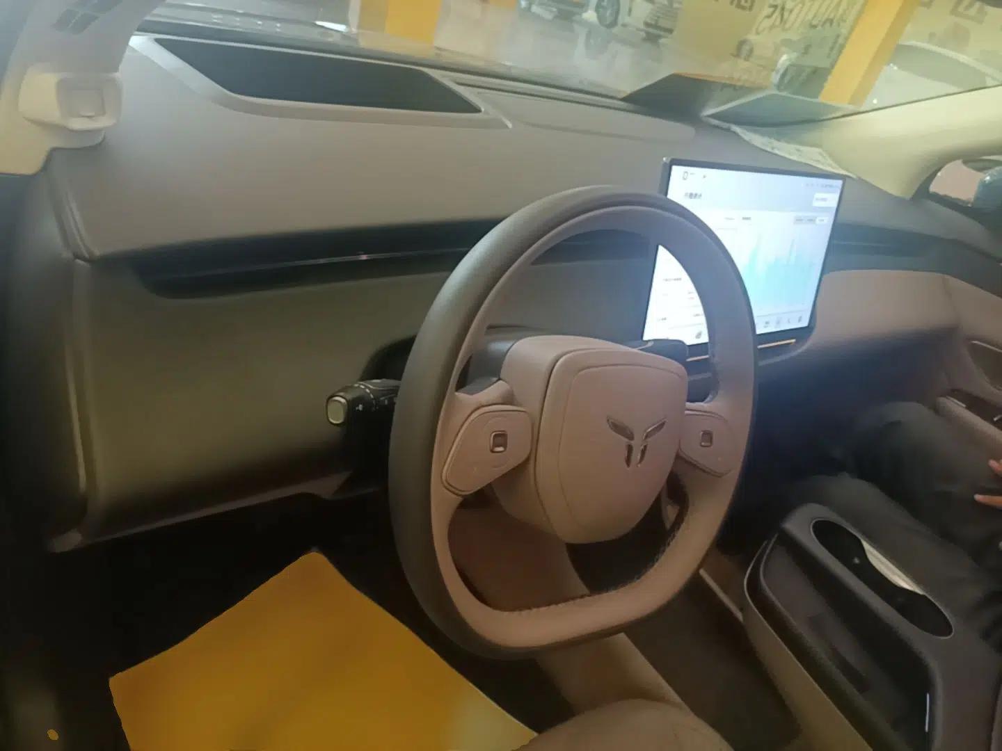 Hongqi Tiangong 06 2025 660 4x4 Smart Selection Edition — миниатюра 12