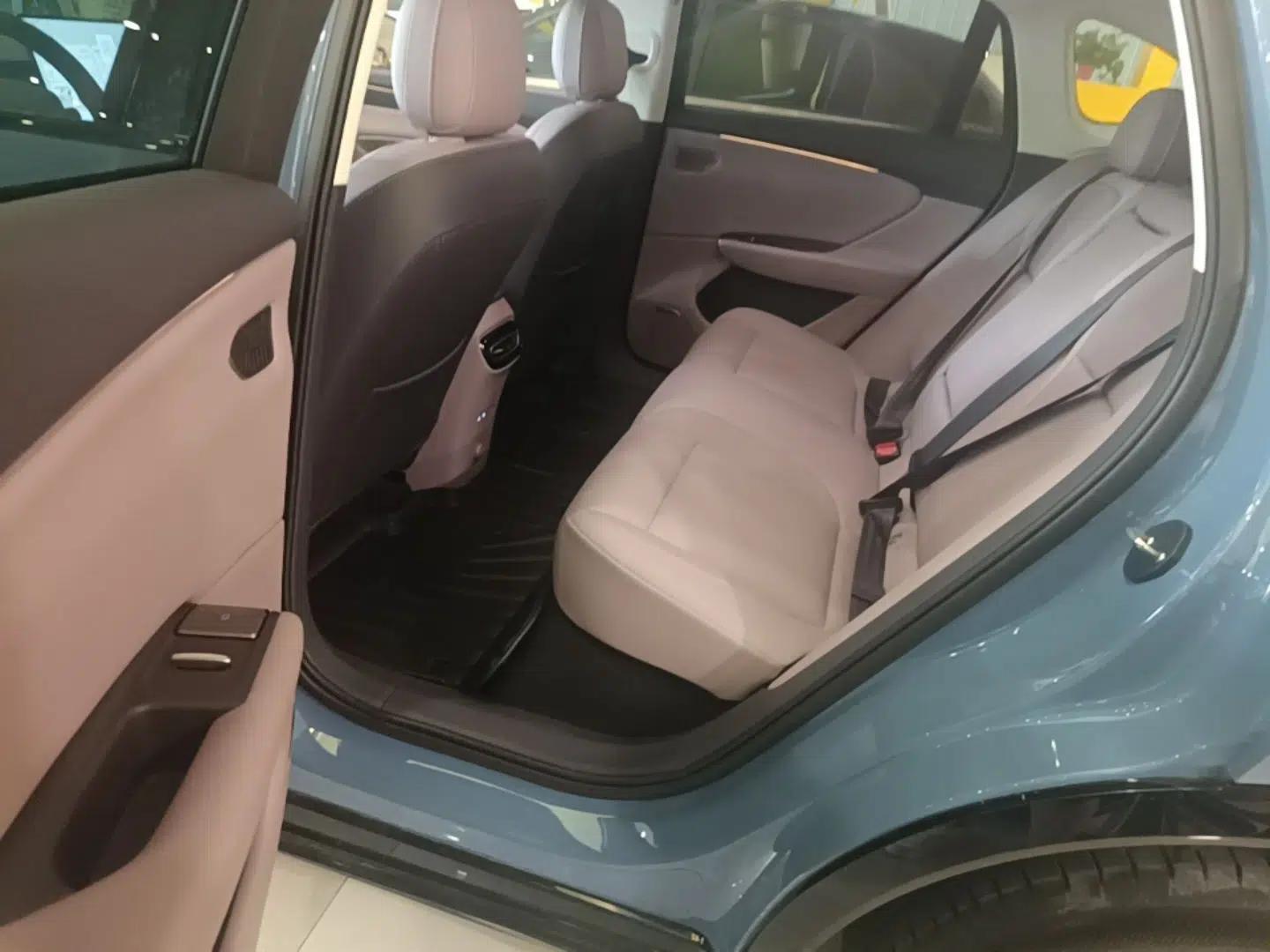 Hongqi Tiangong 06 2025 660 4x4 Smart Selection Edition — миниатюра 20