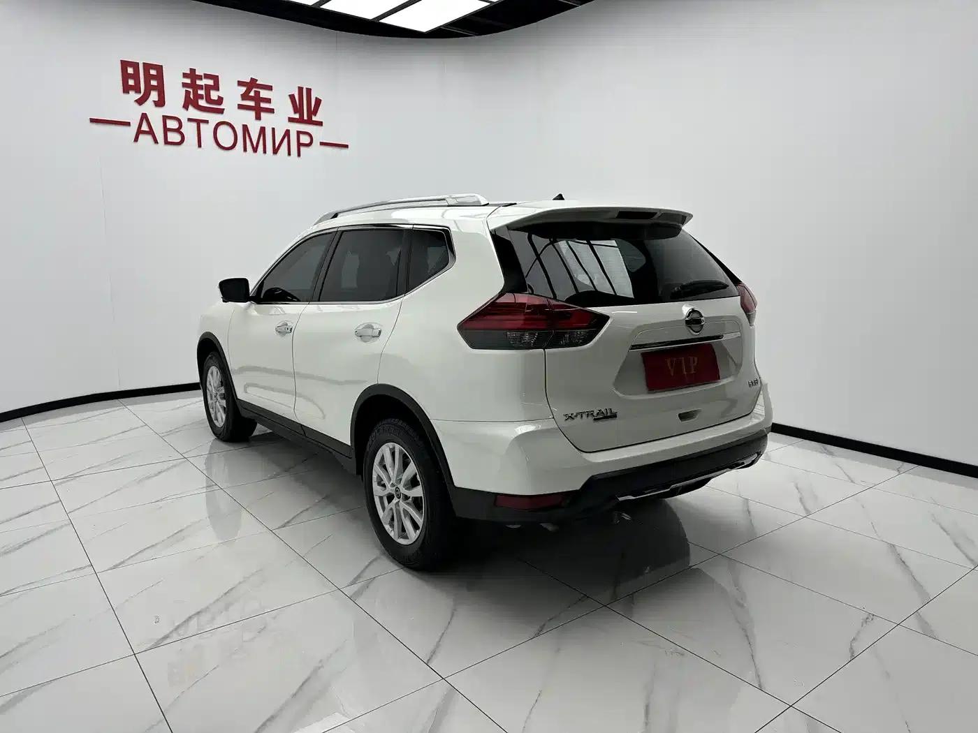 Nissan X-Trail 2023 Classic 2.0L 2WD Intelligent Connectivity Premium Edition — миниатюра 8