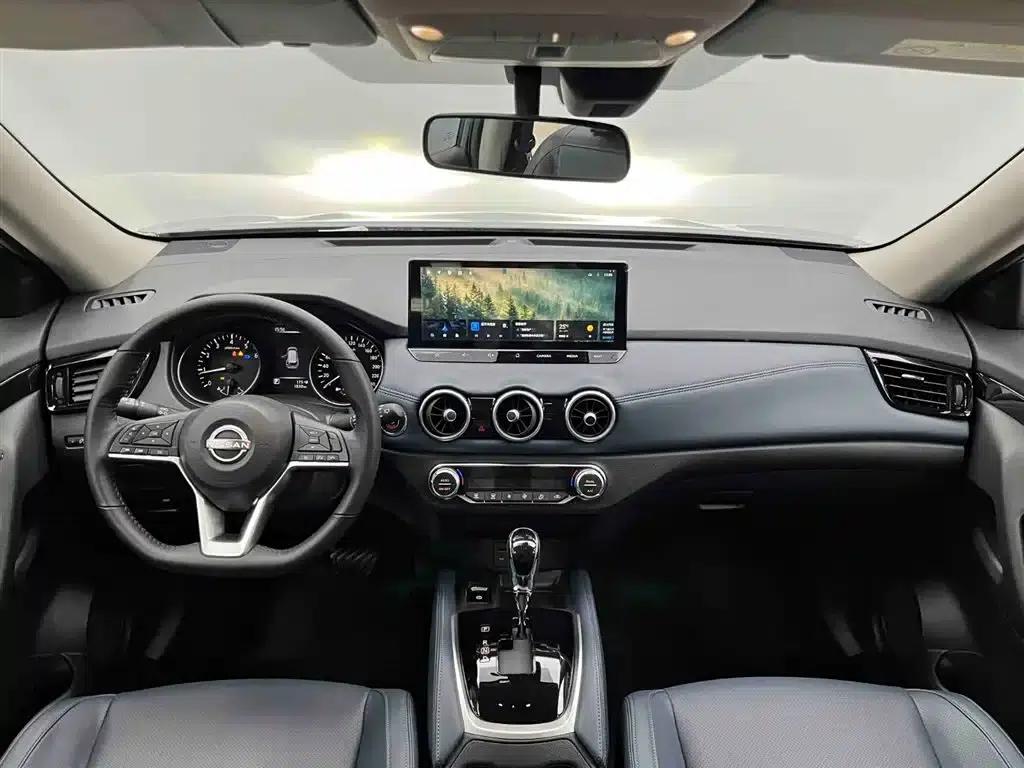 Nissan X-Trail 2025 Honor 2.0L 2WD Leading Edition — миниатюра 2