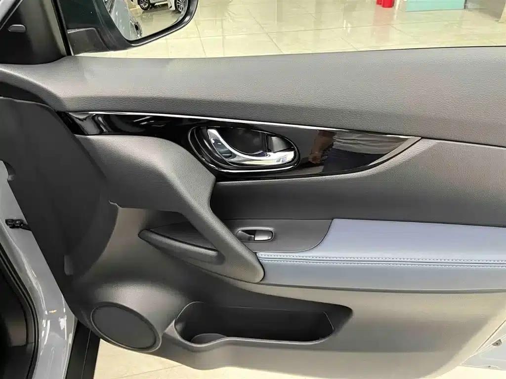 Nissan X-Trail 2025 Honor 2.0L 2WD Leading Edition — миниатюра 11