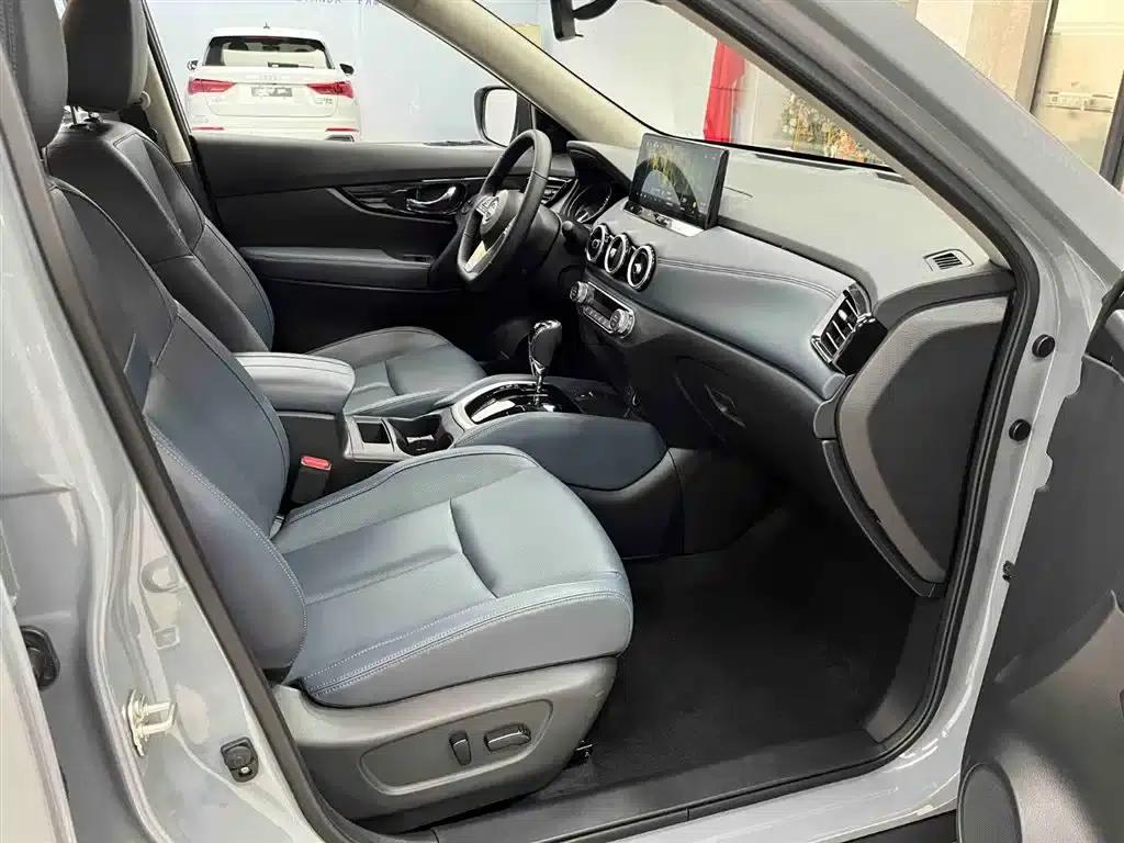 Nissan X-Trail 2025 Honor 2.0L 2WD Leading Edition — миниатюра 12