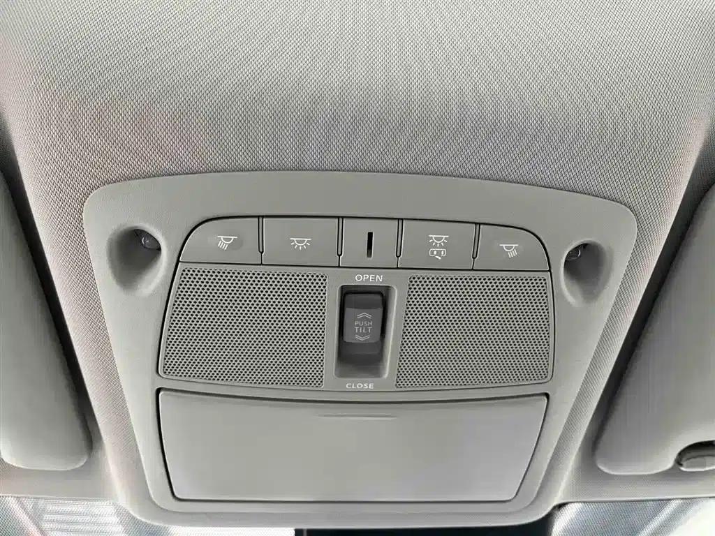 Nissan X-Trail 2025 Honor 2.0L 2WD Leading Edition — миниатюра 15