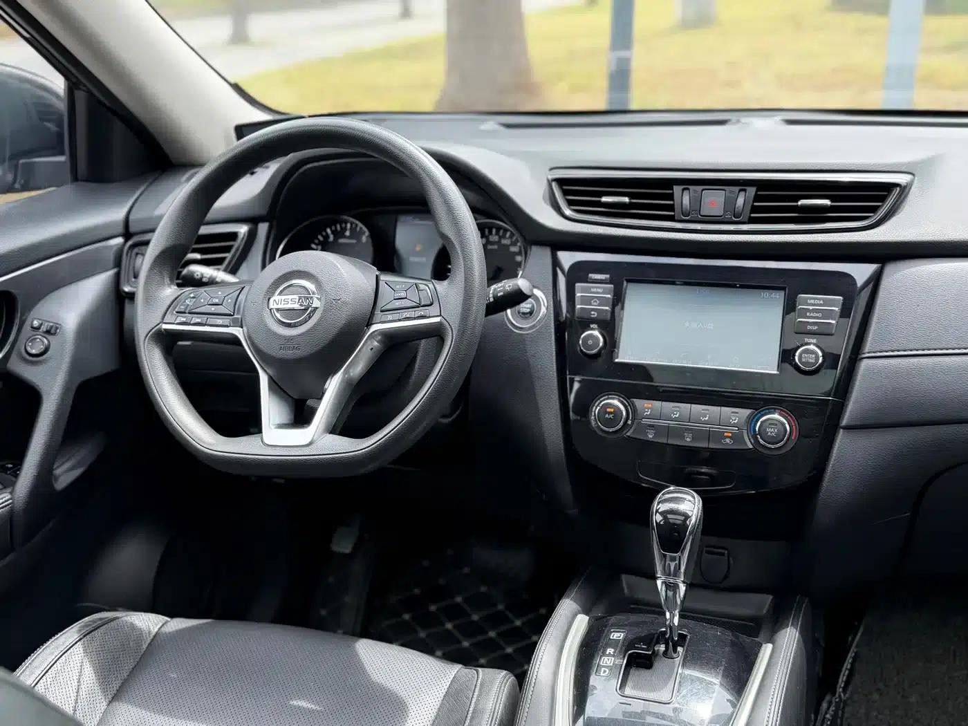 Nissan X-Trail 2017 2.0L CVT Comfort Edition 2WD — миниатюра 13