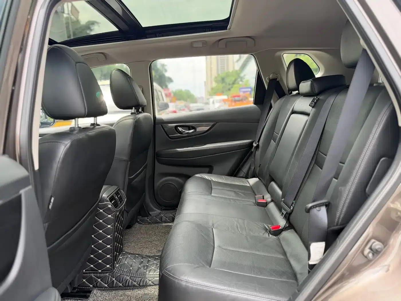 Nissan X-Trail 2017 2.0L CVT Comfort Edition 2WD — миниатюра 10