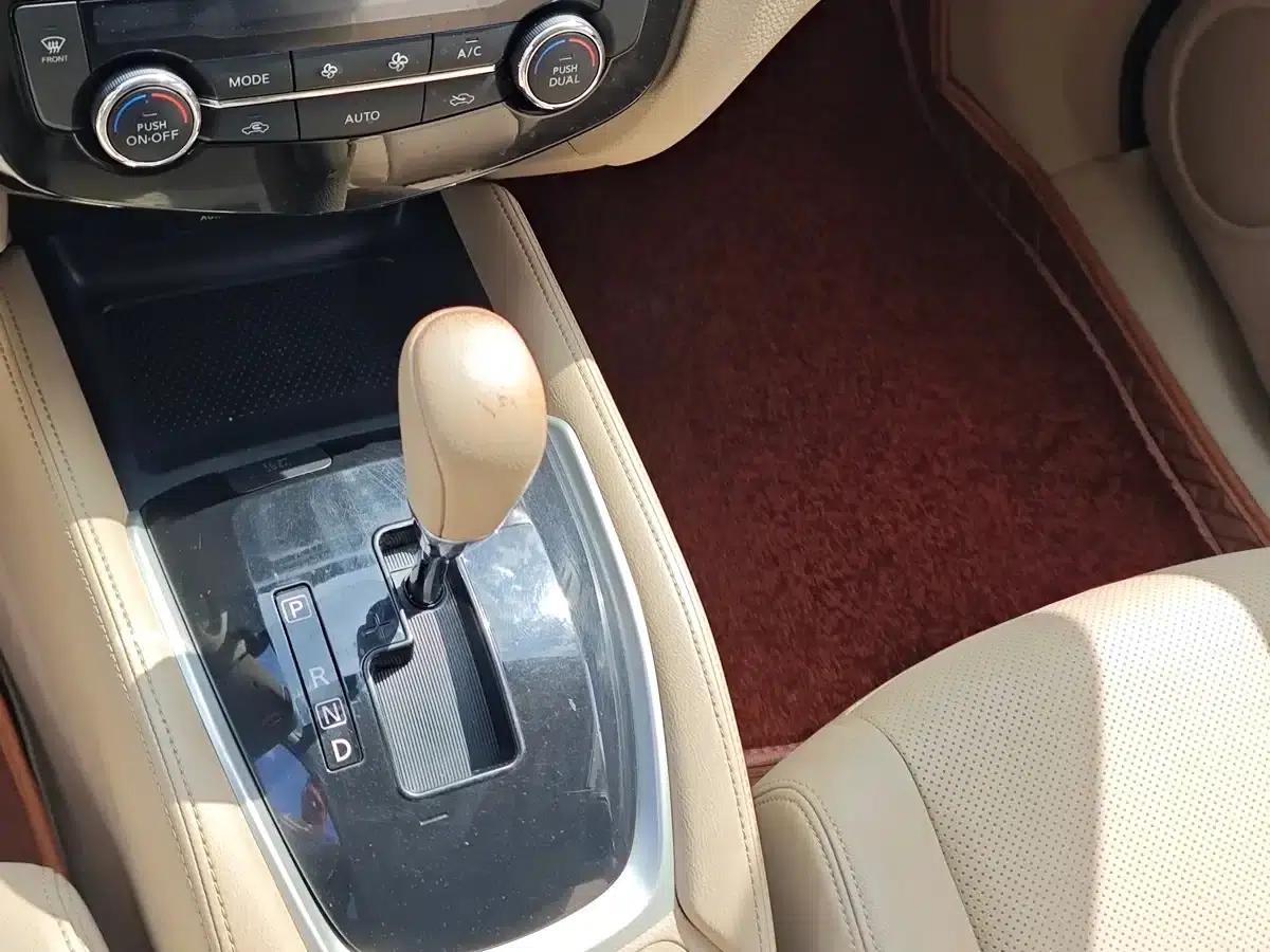 Nissan X-Trail 2014 2.0L CVT Comfort Edition 2WD — миниатюра 12