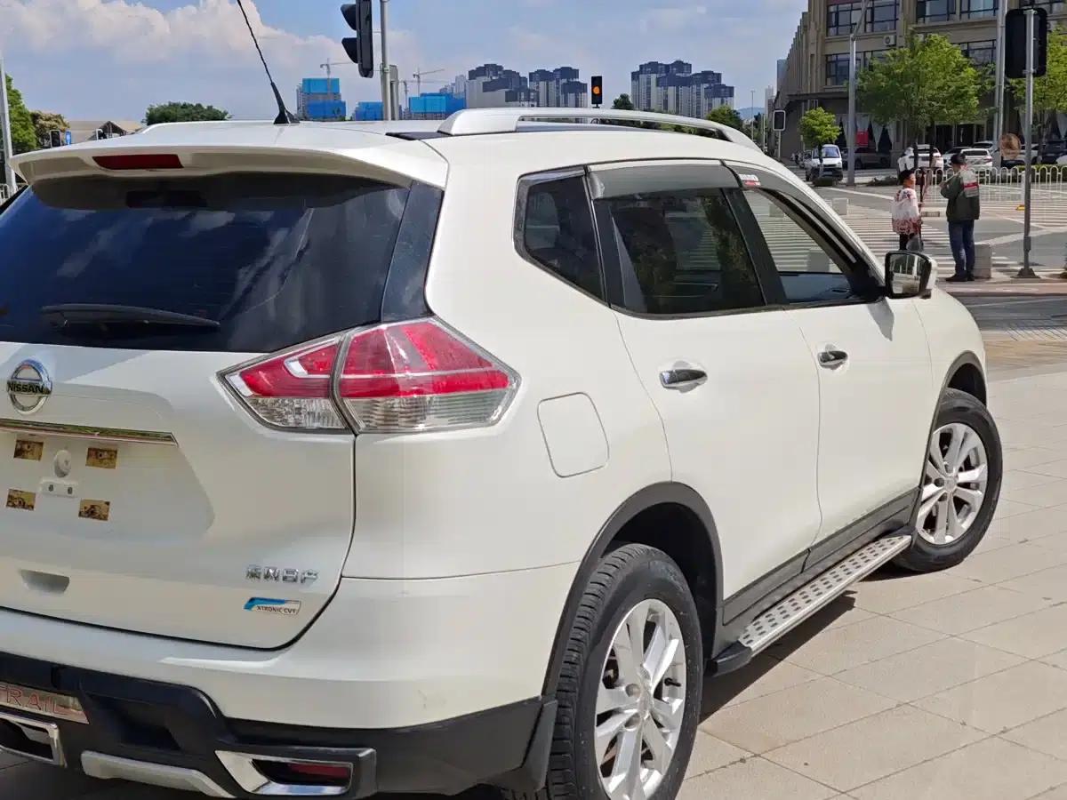Nissan X-Trail 2014 2.0L CVT Comfort Edition 2WD — миниатюра 16