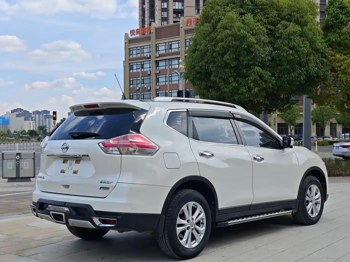 Nissan X-Trail 2014 2.0L CVT Comfort Edition 2WD — миниатюра 4