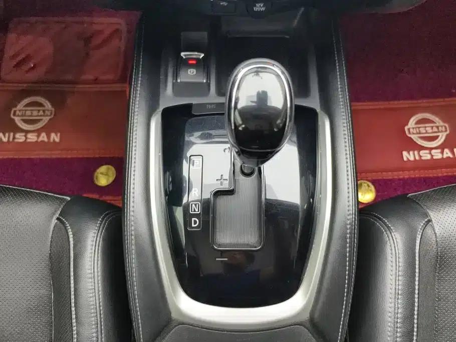 Nissan X-Trail 2020 2.0L XL ITS CVT 2WD Smart Comfort Edition — миниатюра 16