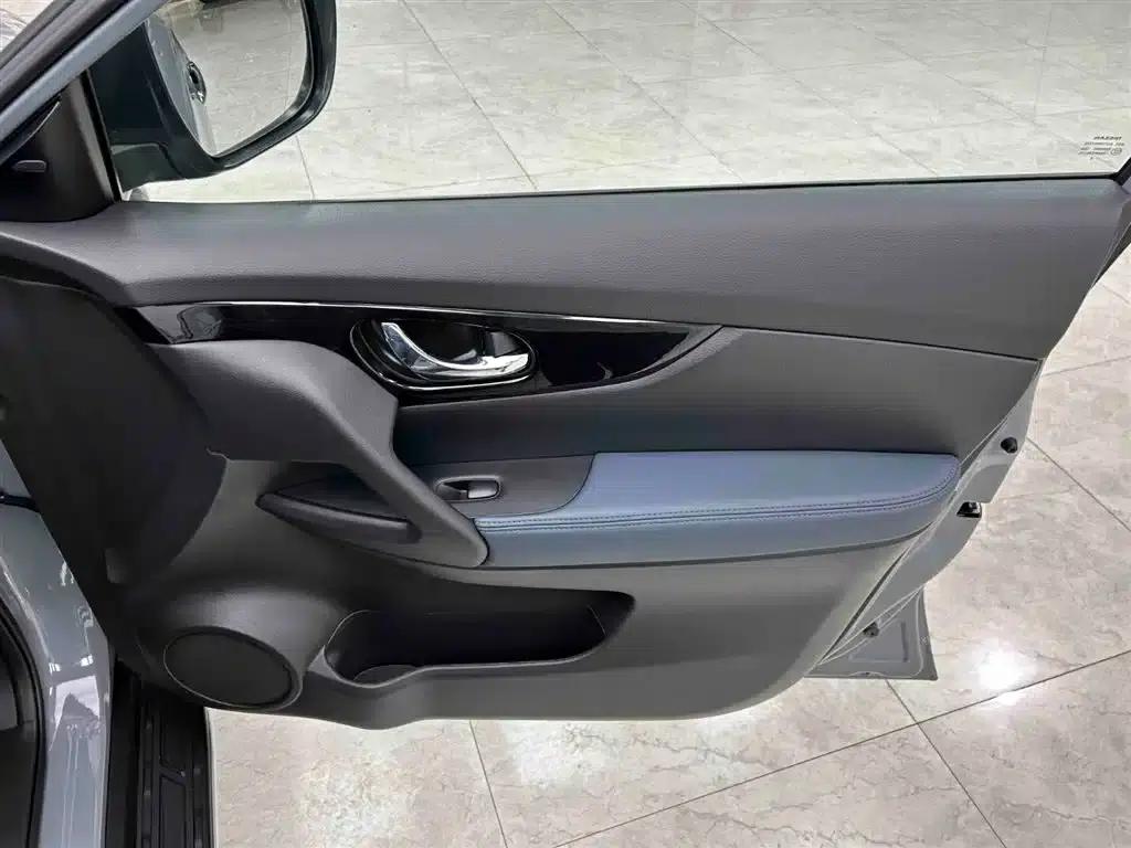 Nissan X-Trail 2025 Honor 2.0L 2WD Leading Edition — миниатюра 13