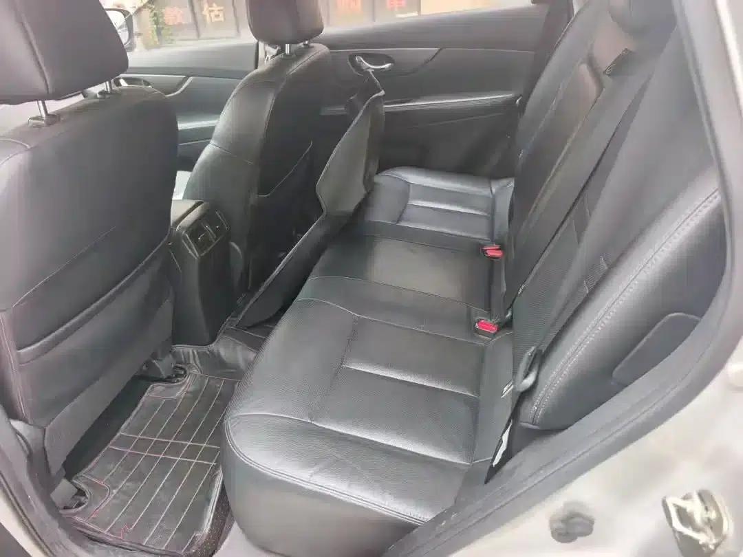 Nissan X-Trail 2014 2.0L CVT Comfort Edition 2WD — миниатюра 3