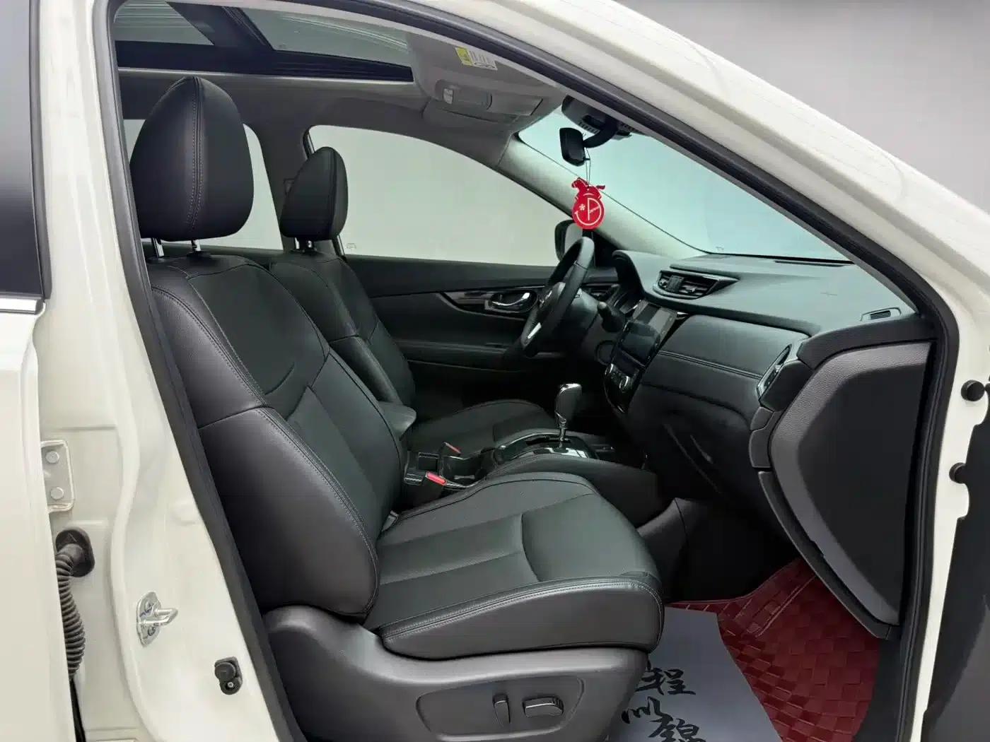 Nissan X-Trail 2023 Classic 2.0L 2WD Intelligent Connectivity Premium Edition — миниатюра 11