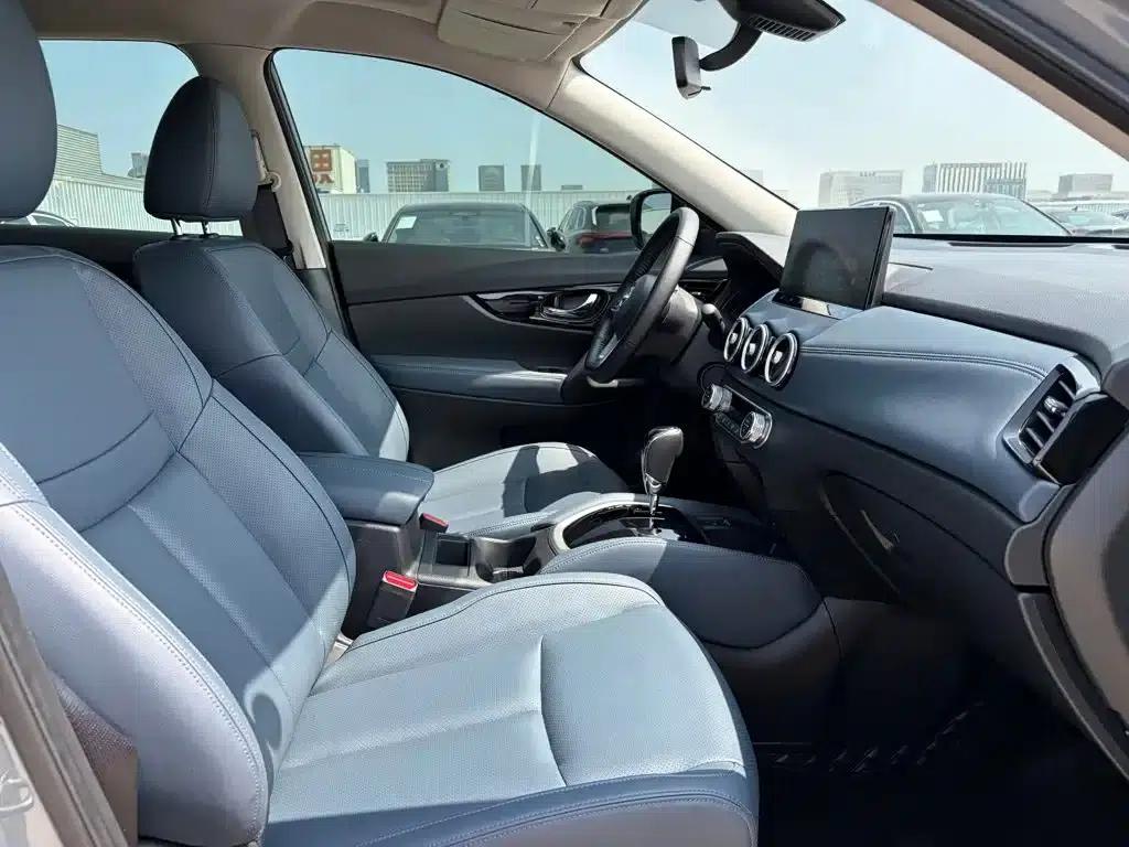 Nissan X-Trail 2025 Honor 2.0L 2WD Leading Edition — миниатюра 15