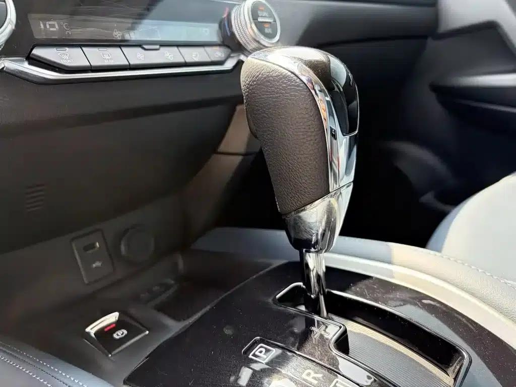 Nissan X-Trail 2025 Honor 2.0L 2WD Leading Edition — миниатюра 17