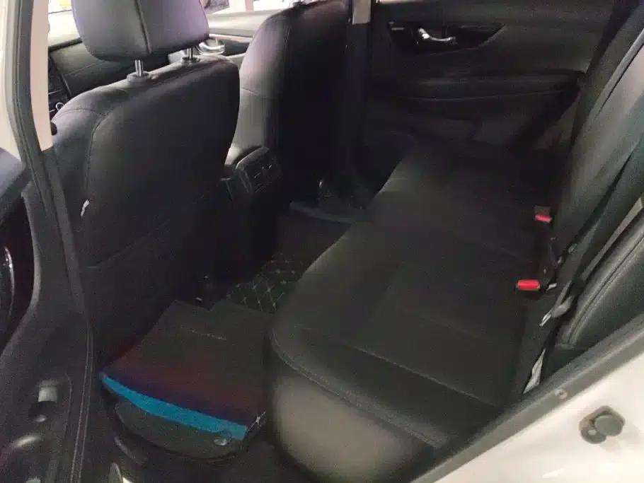 Nissan X-Trail 2017 2.0L CVT Fashion Edition 2WD — миниатюра 11