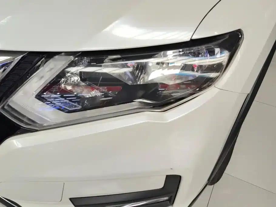 Nissan X-Trail 2017 2.0L CVT Fashion Edition 2WD — миниатюра 5
