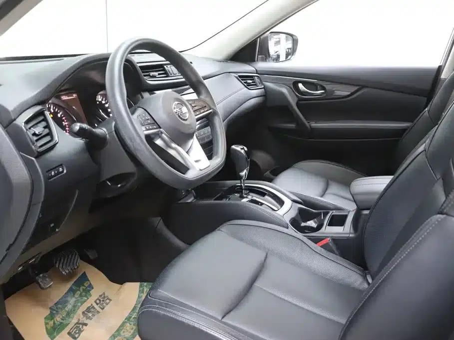 Nissan X-Trail 2017 2.0L CVT Comfort Edition 2WD — миниатюра 14