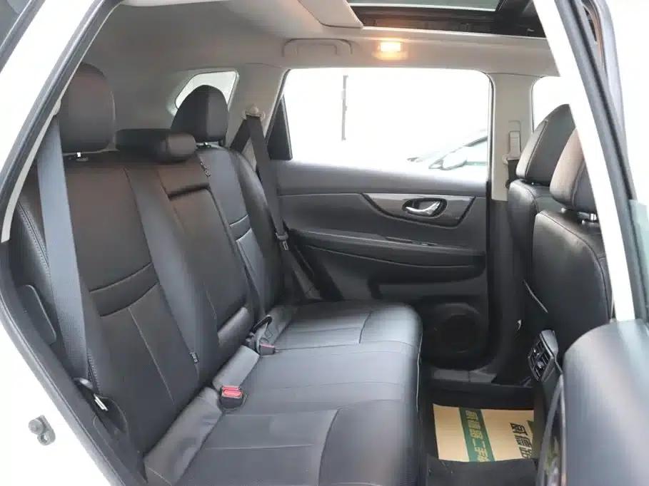 Nissan X-Trail 2017 2.0L CVT Comfort Edition 2WD — миниатюра 18