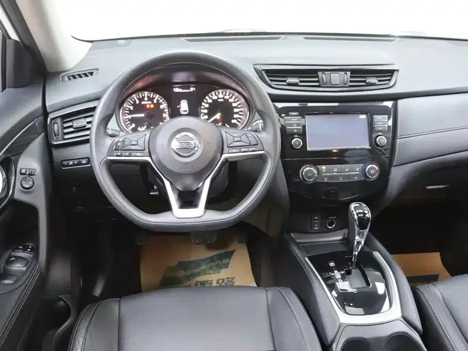 Nissan X-Trail 2017 2.0L CVT Comfort Edition 2WD — миниатюра 28