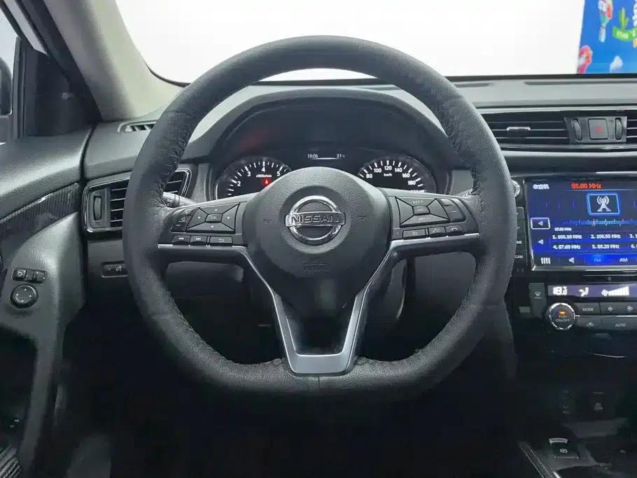 Nissan X-Trail 2017 2.5L CVT Luxury 4WD — миниатюра 15
