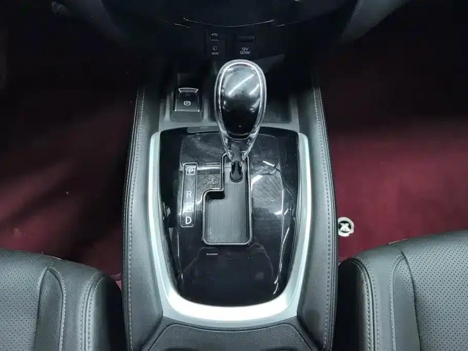 Nissan X-Trail 2017 2.5L CVT Luxury 4WD — миниатюра 16