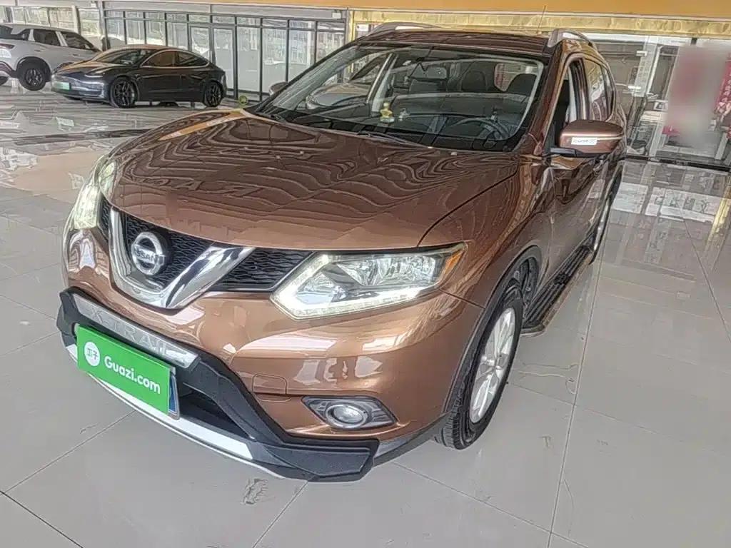 Nissan X-Trail 2014 2.5L CVT Luxury 4WD — миниатюра 1