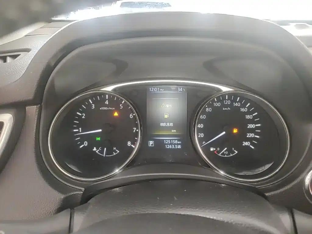 Nissan X-Trail 2014 2.5L CVT Luxury 4WD — миниатюра 12
